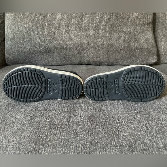 Black Crocs Toddler Size 8 waterproof sneakers - Picture 4 of 4